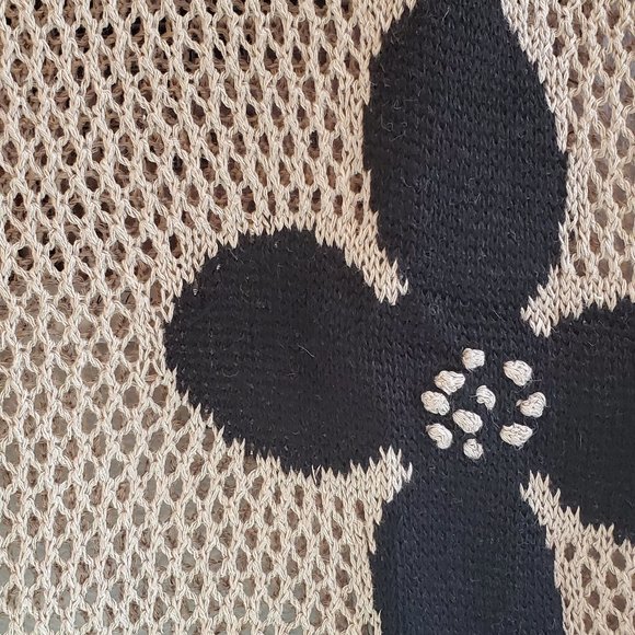 Bylyse Knit Floral Tank Top - Picture 6 of 9